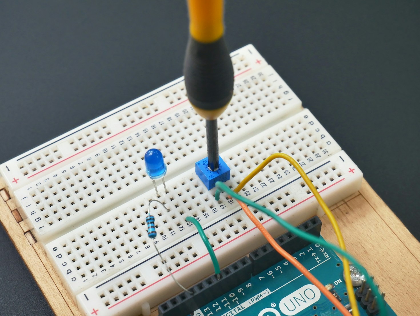 5 Must-Try Microcontroller Projects for Beginners